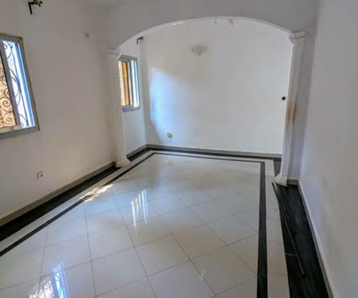 Appartement 3 chambres à louer - Tsinga Village, Yaoundé
