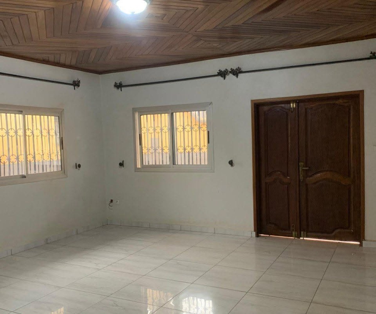 Mini villa individuelle à louer à Emana, Yaoundé
