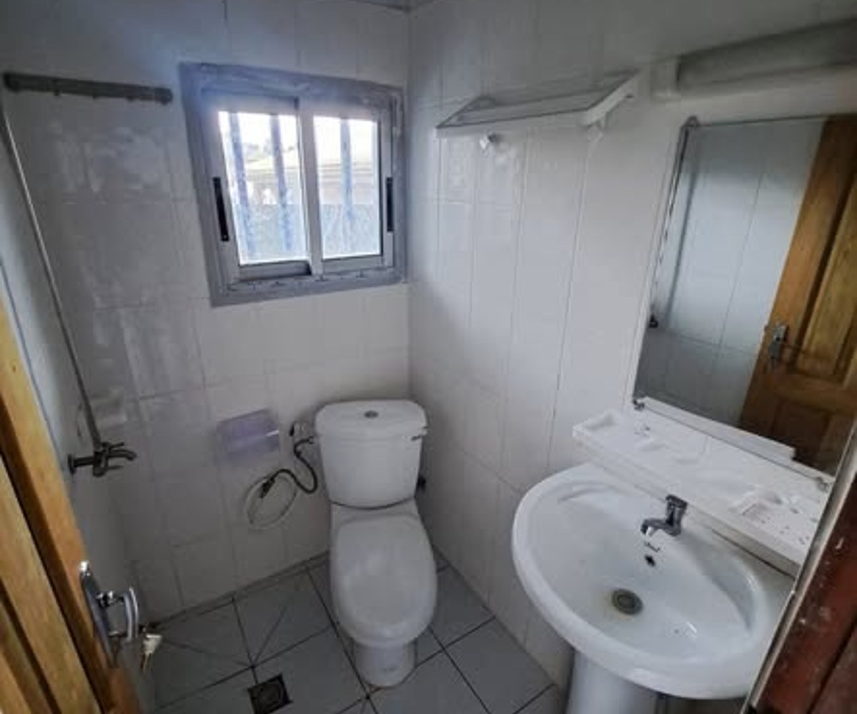 Chambre moderne 2 pièces à Odza petit marché