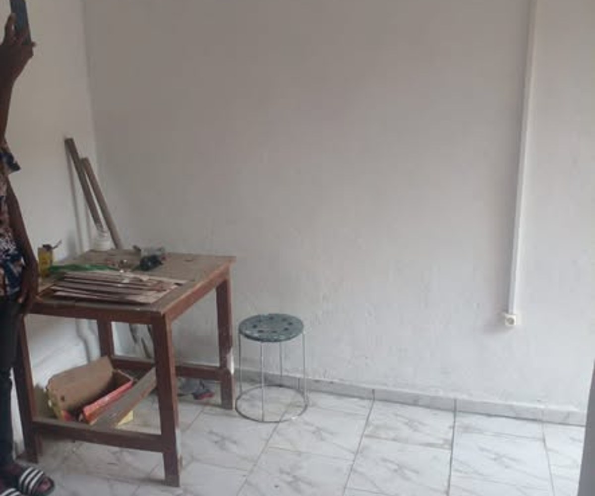 Chambre moderne à louer à Bonamoussadi