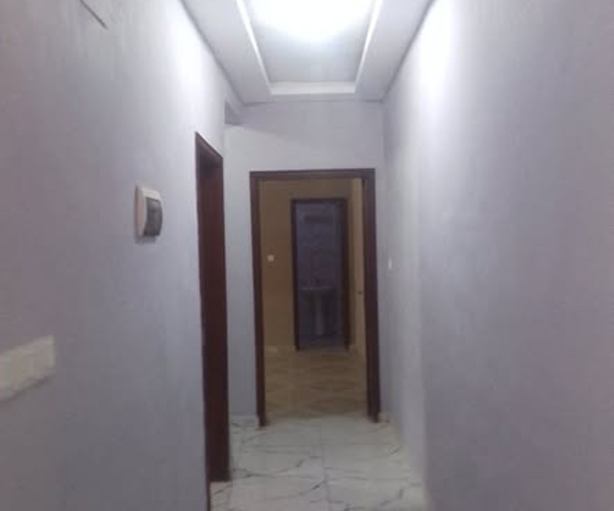 Appartement 3 chambres à Nomayos - 90 000 FCFA/mois