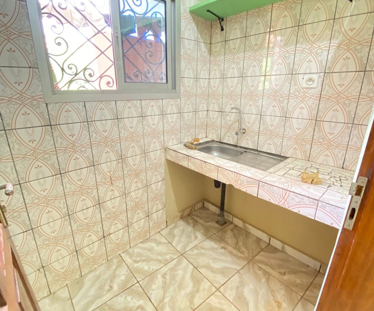 Studio moderne à louer – Etoug-Ebe