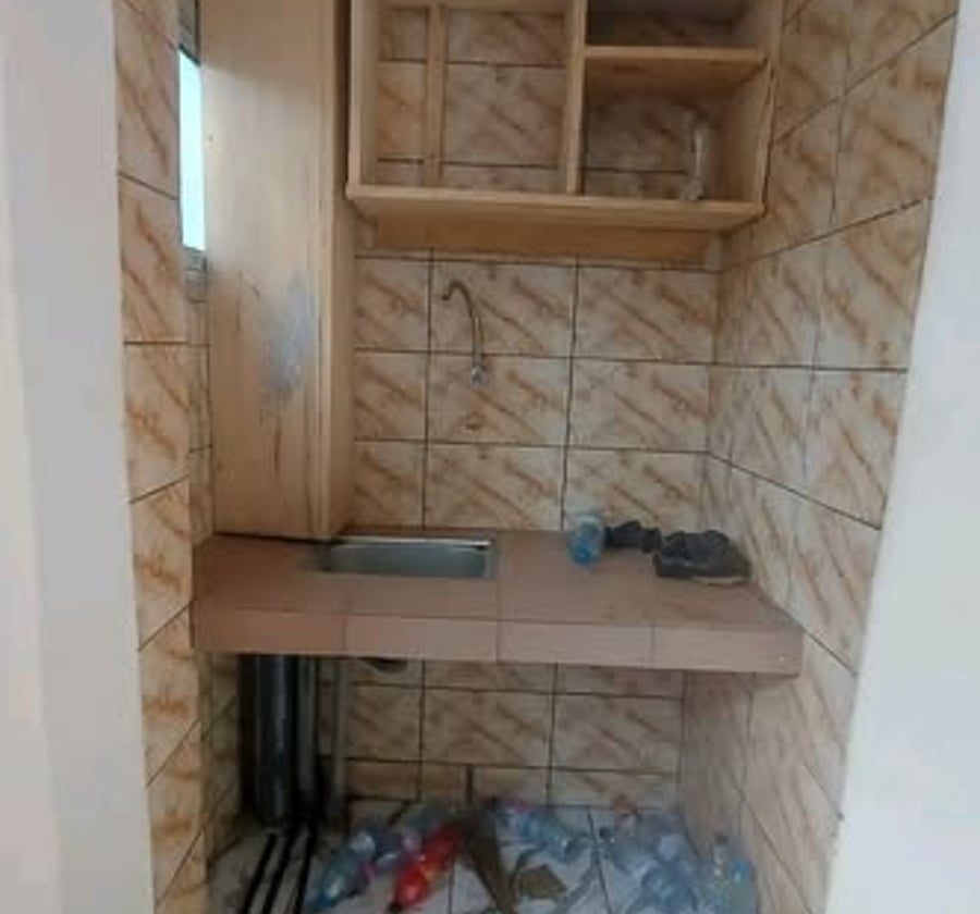 Studio moderne à louer à Ngousso