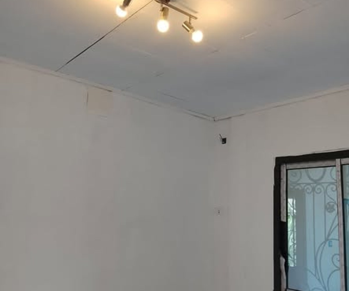 Studio moderne à louer à PK 17