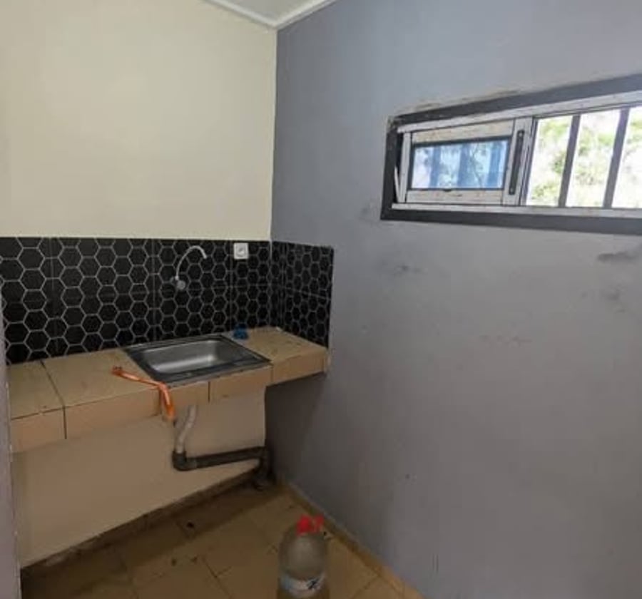 Chambre moderne à Odza