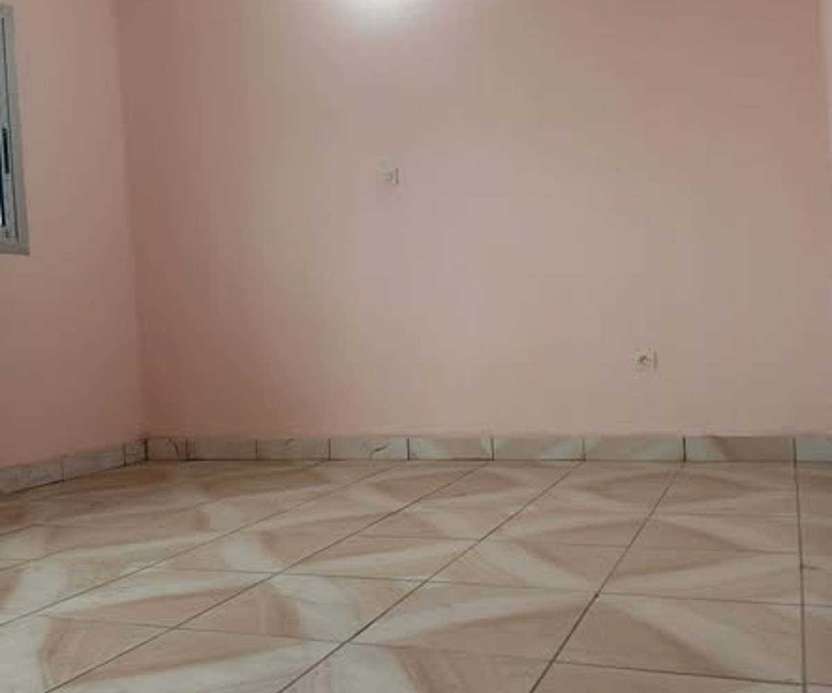 Studio moderne à louer à Village, Douala