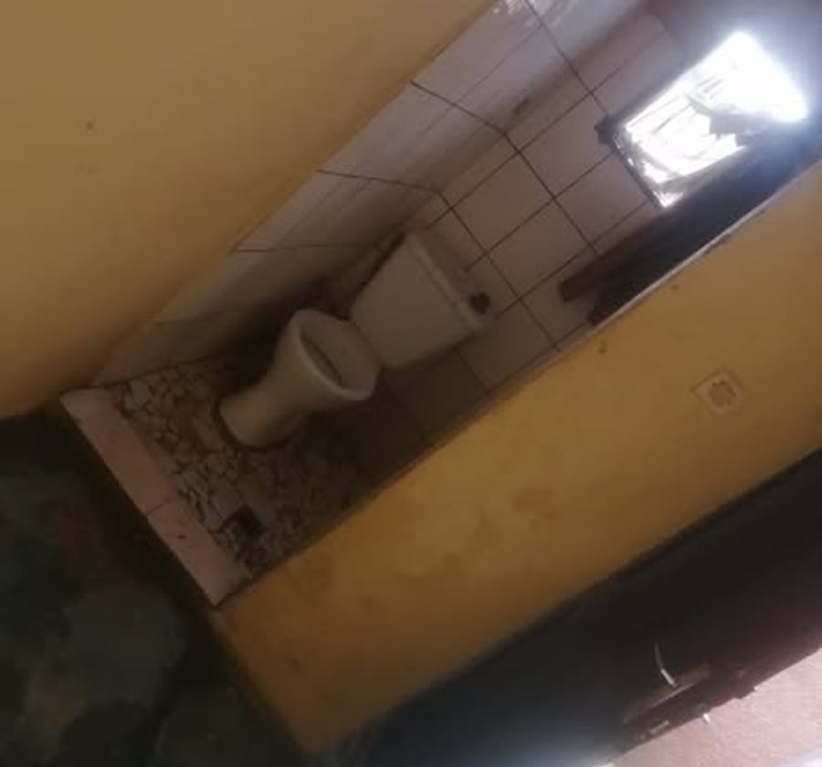 Chambre moderne à loyer - Awae, Yaoundé