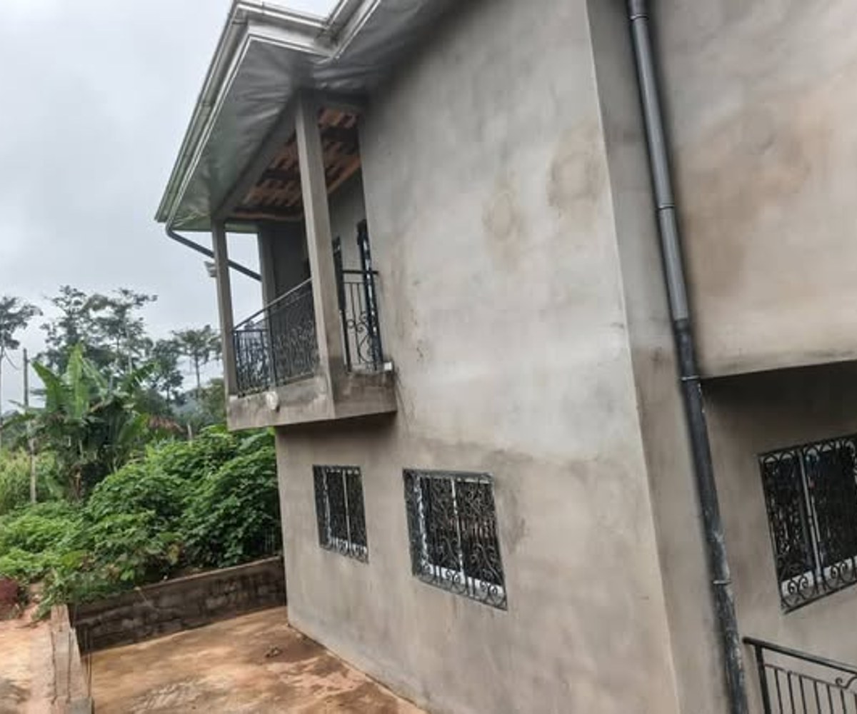 Duplex à vendre à Yaoundé Nkolbisson