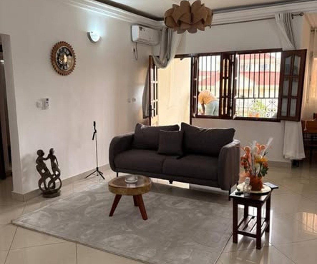 Appartement meublé à louer à Omnisport, Yaoundé