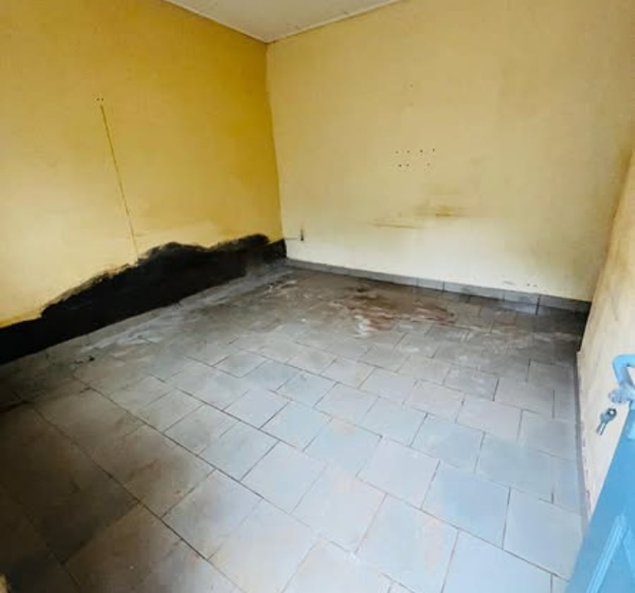 Vaste studio moderne à Santa Barbara, Douala