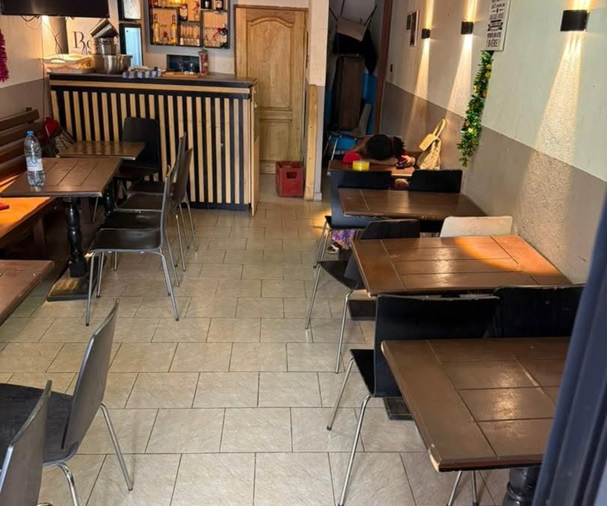 Fond de commerce Restaurant bar fastfood avec location à Mvog-Ada