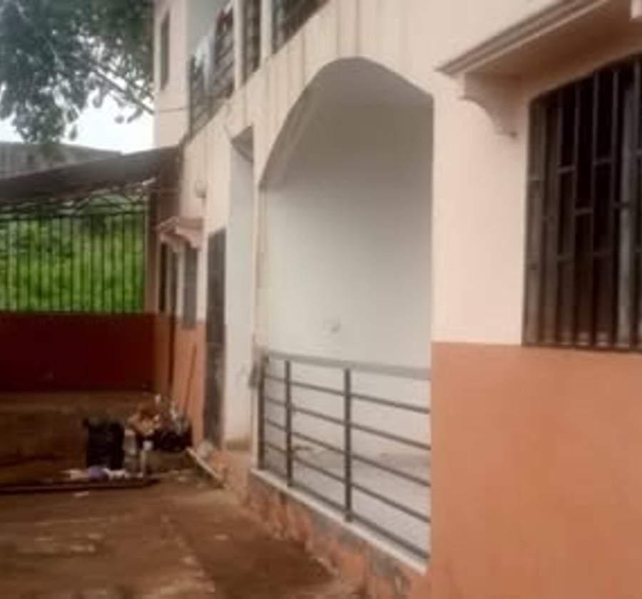 Appartement à louer à Odza