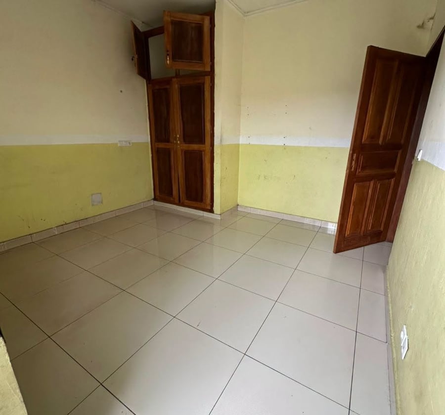 Vaste studio moderne à Yassa