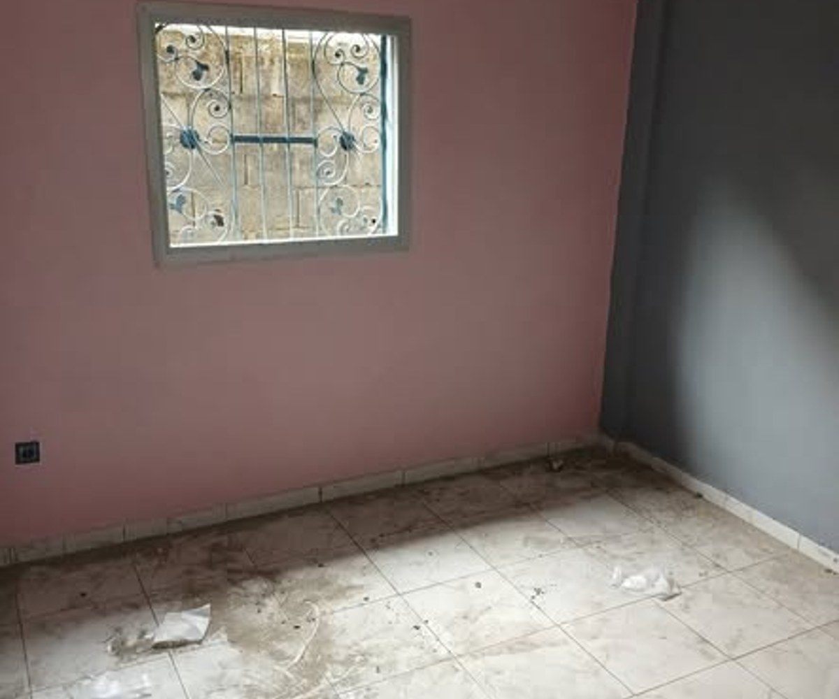 Studio moderne à louer à Ndogbong Bifaga