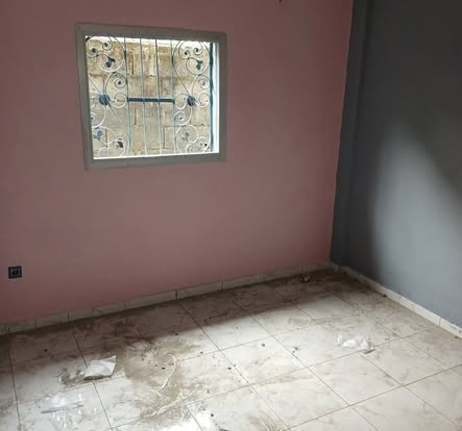 Studio moderne à louer à Ndogbong Bifaga