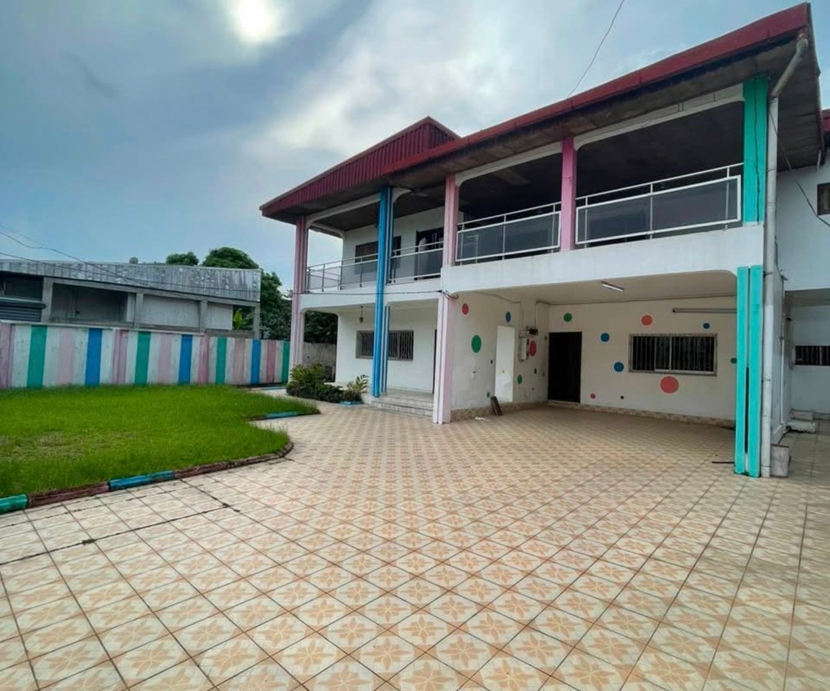 Duplex à louer 5 chambres - Bonamoussadi, Douala