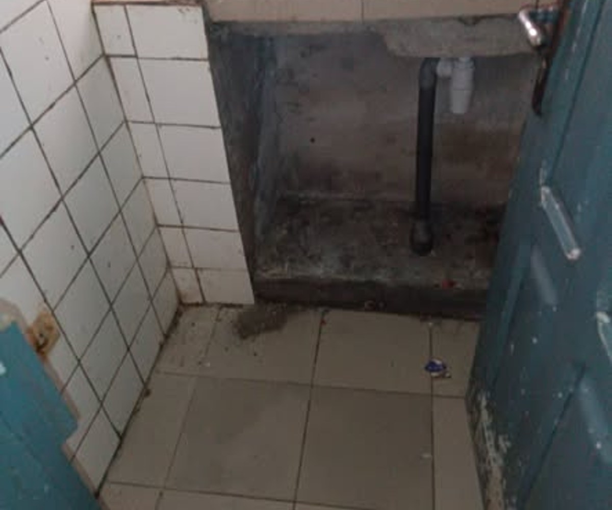 Chambre moderne à Etoug-Ebe (lycée)