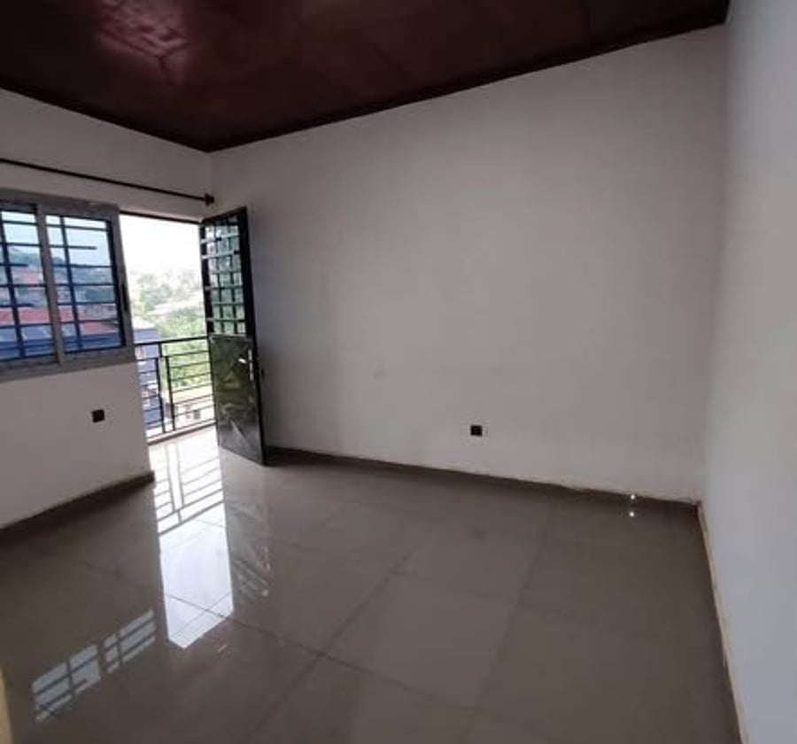 Studio moderne à Biyem-Assi (Jouvence)