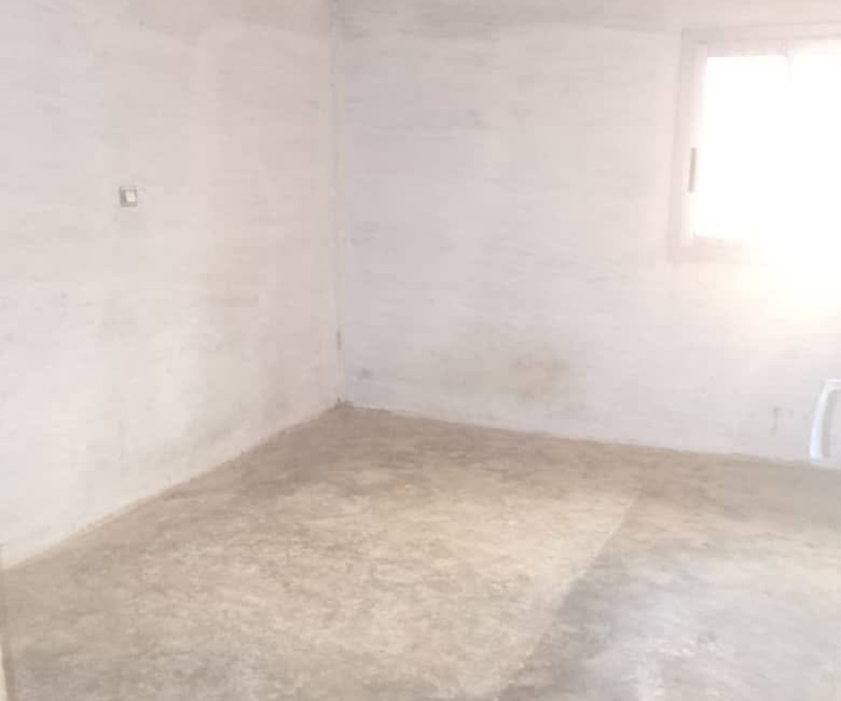 Maison 2 chambres à louer - Nkoabang