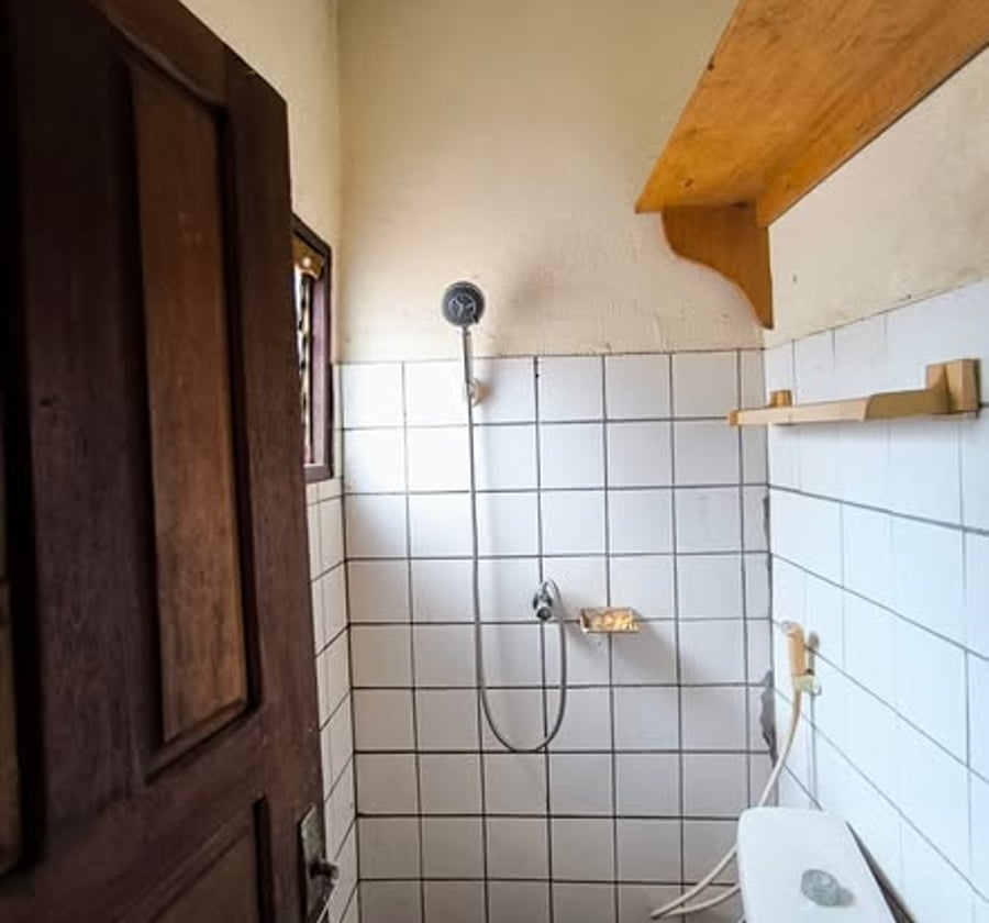 Studio moderne à louer à Ndogbong Vallée Bifaga