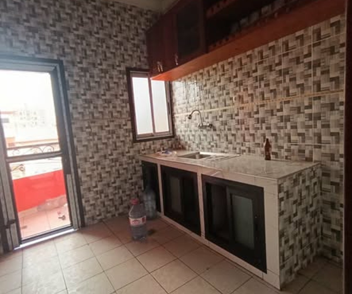 Studio à Odza