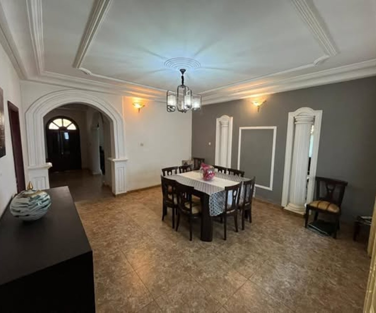 Duplex à vendre à TKC - 5 chambres, 600 m²