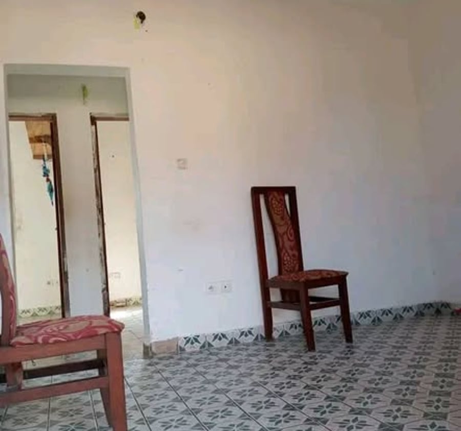 Appartement 2 chambres à Nyalla avec barrière et forage