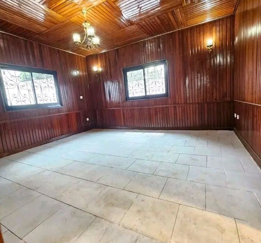 Villa haut standing neuve à louer - Nkoabang, Yaoundé