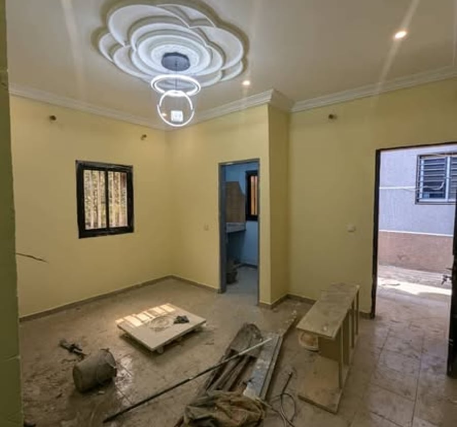 Studio moderne à louer à Ahala Barrière