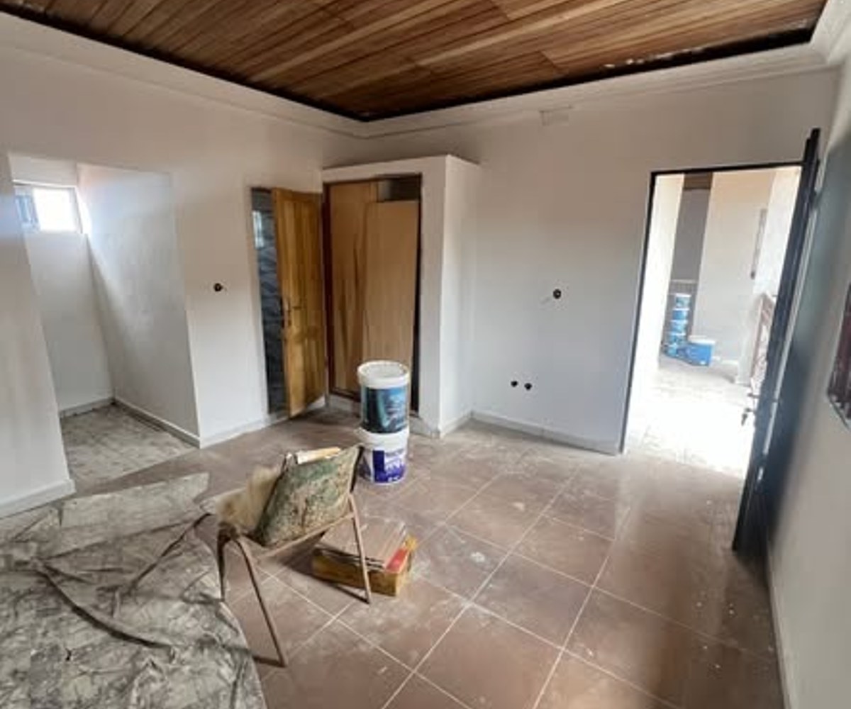 Série de 3 chambres modernes staffées à Nsam, Yaoundé