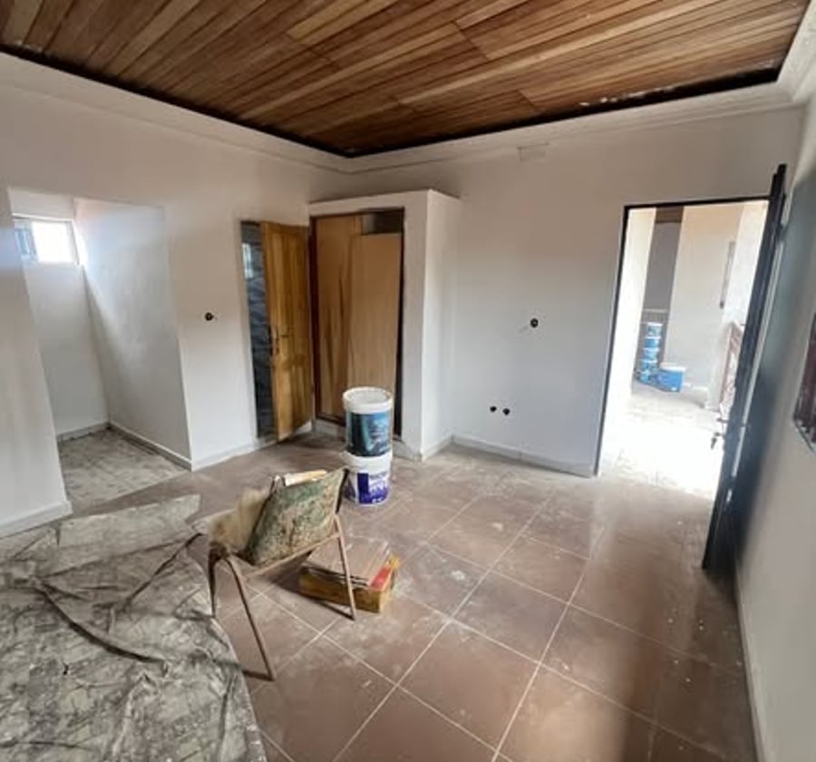 Série de 3 chambres modernes staffées à Nsam, Yaoundé