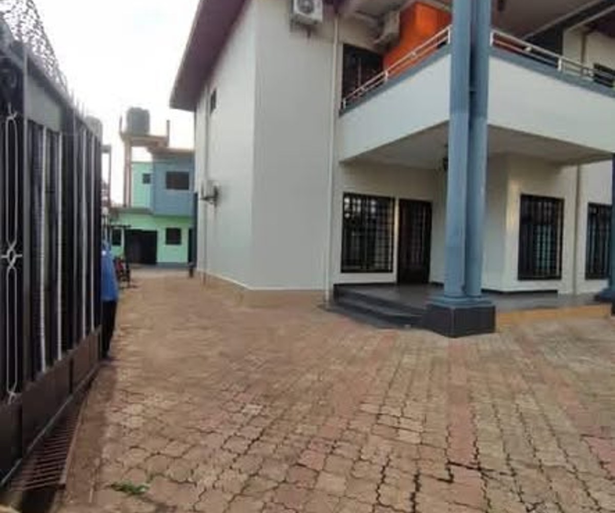 Duplex haut standing à louer - Yaoundé Omnisport