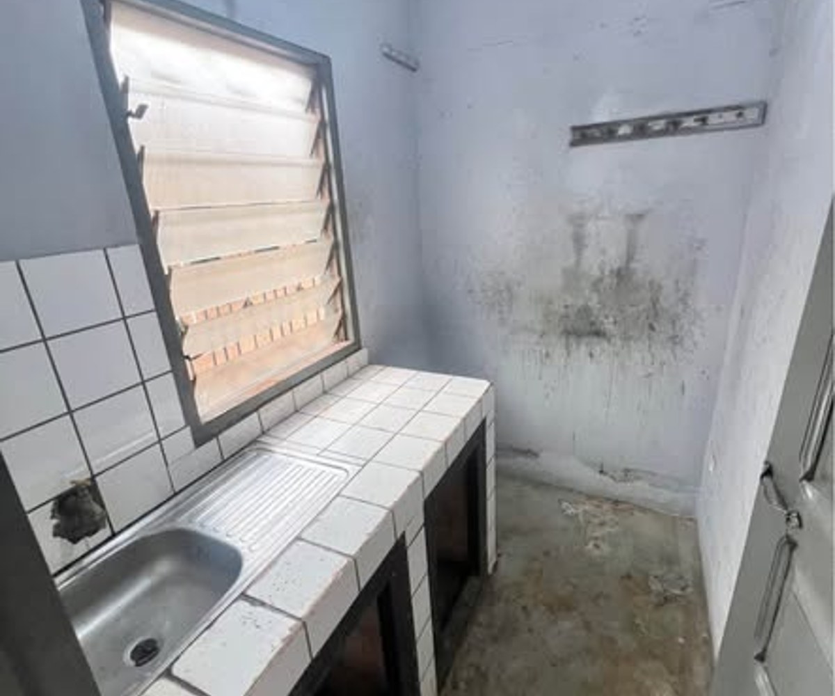 Studio individuel 4 pièces à Nsimeyong, Yaoundé - 45 000 XAF/mois