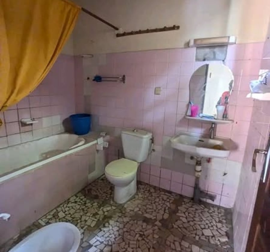 Villa à louer - Biyem-Assi - 3 chambres