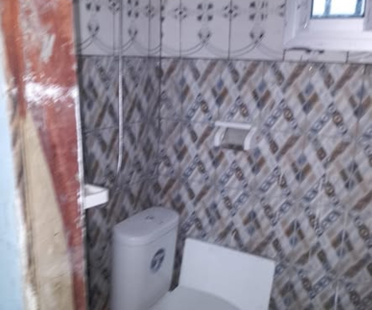 Chambre moderne à louer à Bonaberi
