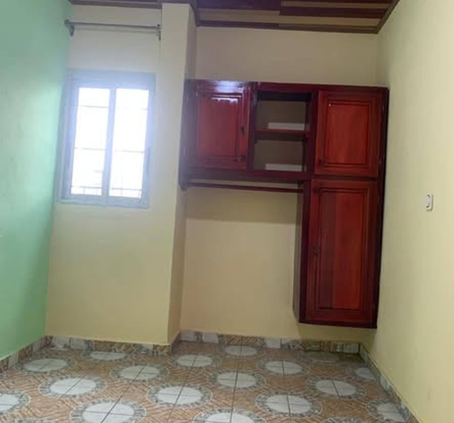 Studio moderne à Village, Douala - 50 000 XAF/mois