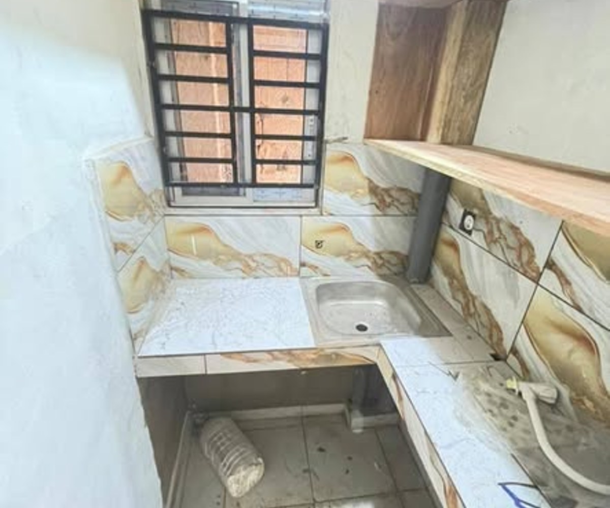 Studio moderne à louer à Jouvence