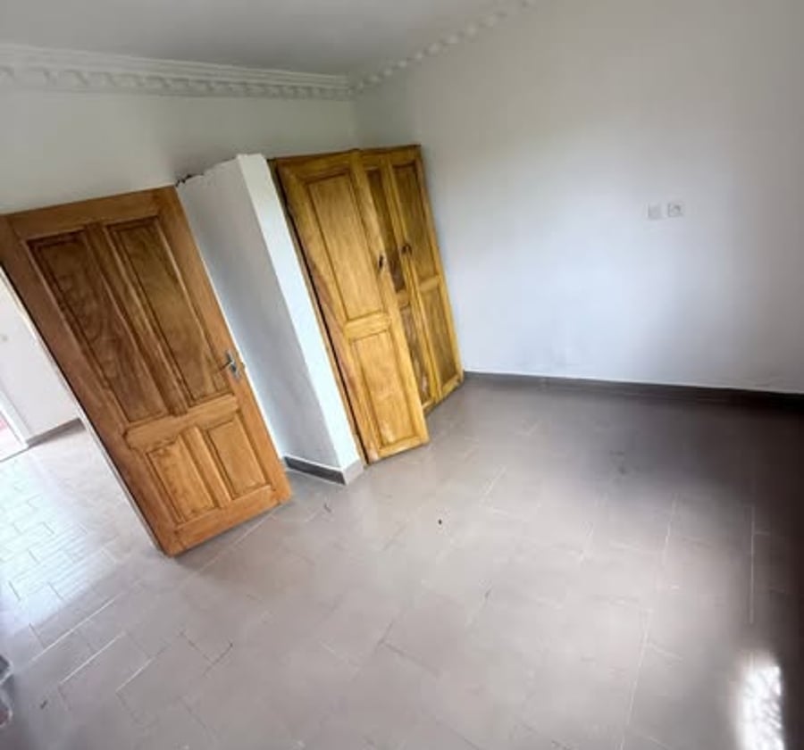 Vaste studio moderne à Fougerol