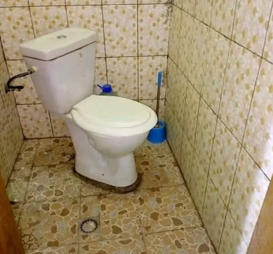 Chambre moderne à louer à Biyem-Assi