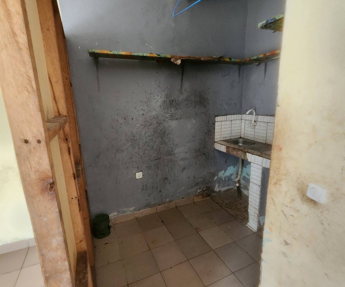 Studio moderne à Ndogbong, Douala