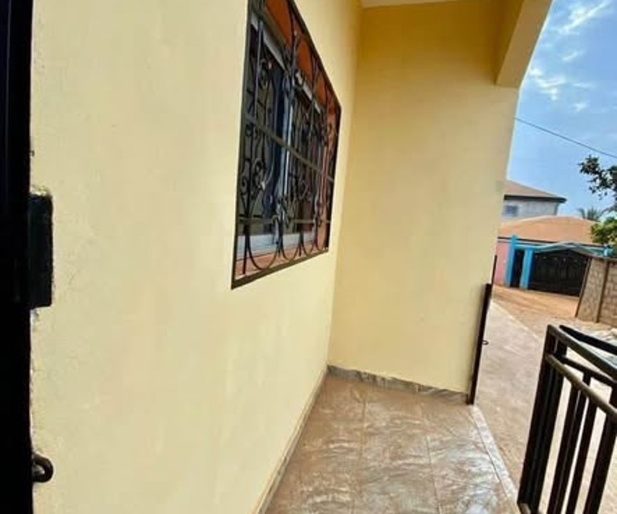Studio moderne à Mendong Abega
