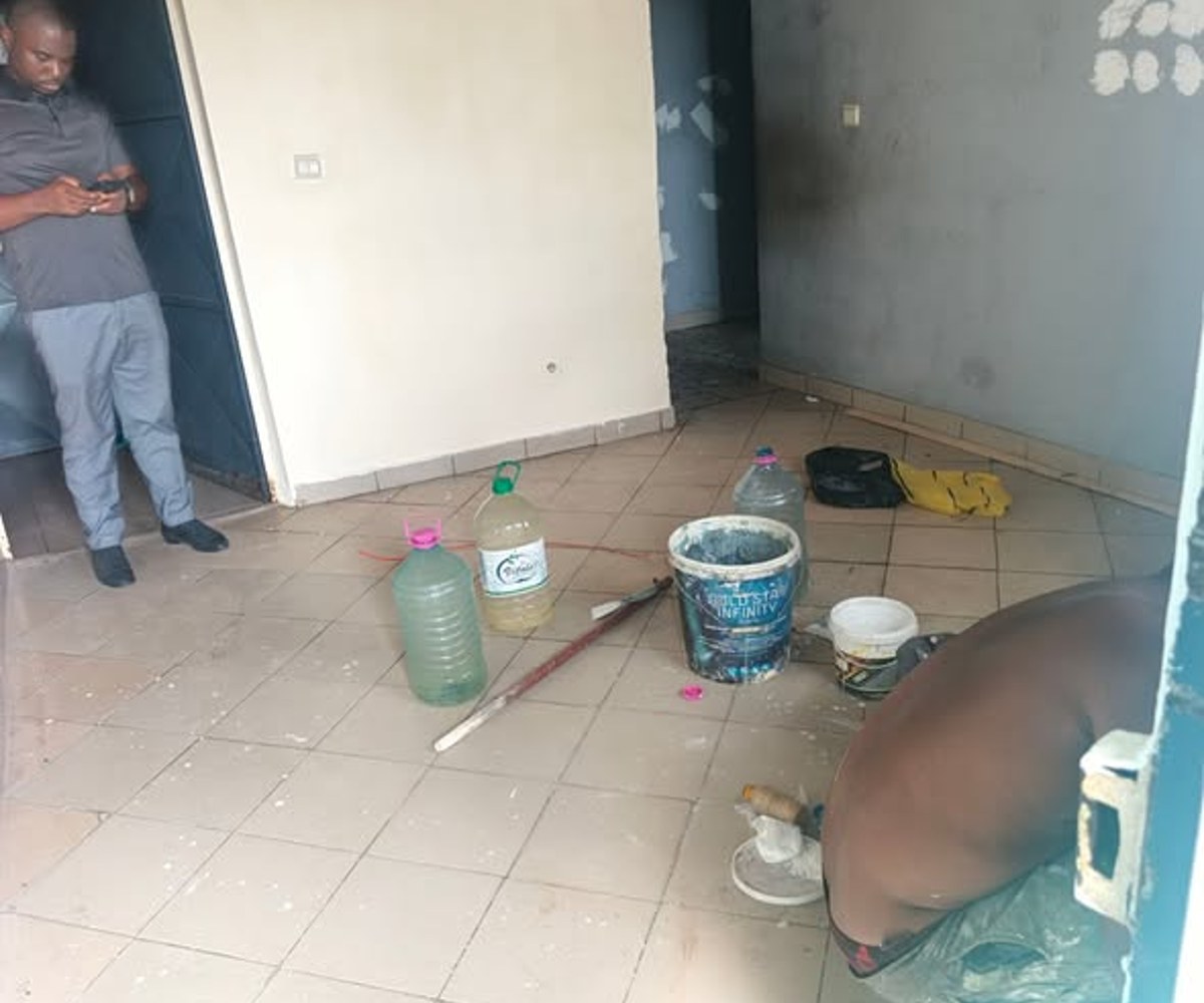 Studio moderne à louer - Logbaba, Douala