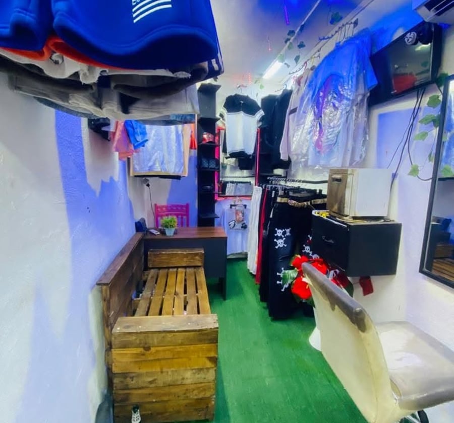 Boutique à louer à Makepe