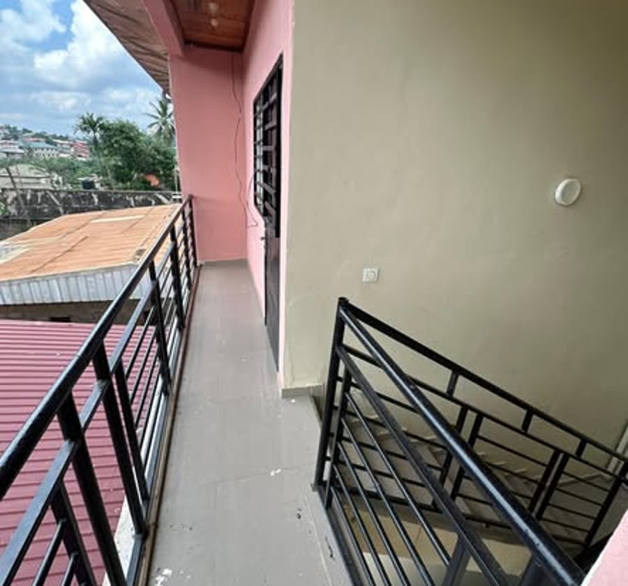 Studio à Jouvence, Yaoundé