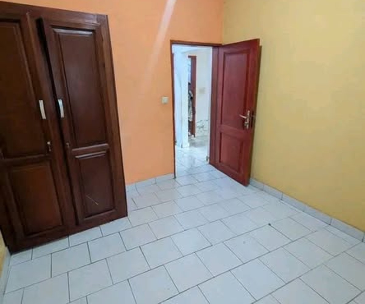 Appartement moderne à louer à Nkolfoulou