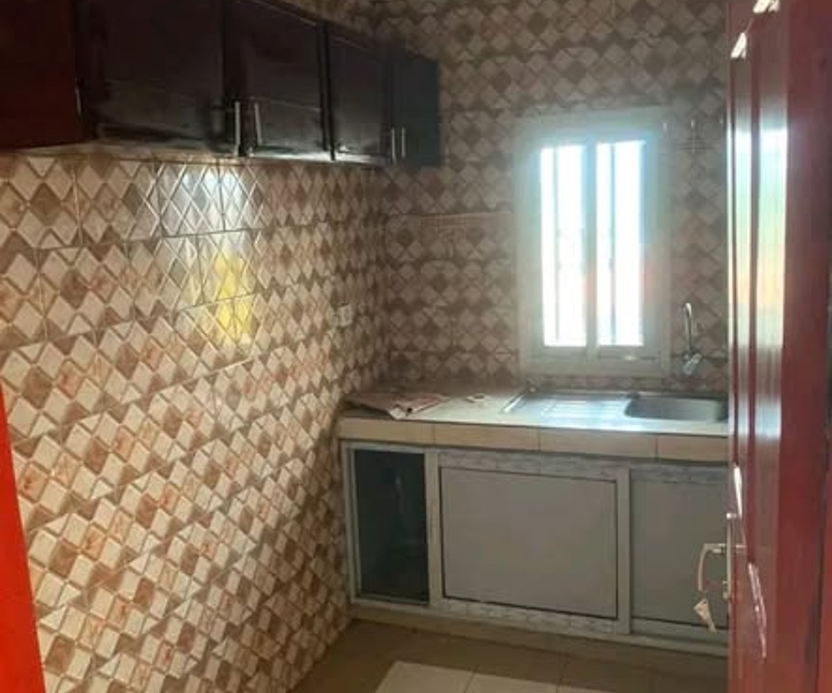 Studio moderne à louer à Fourgerol, Yaoundé