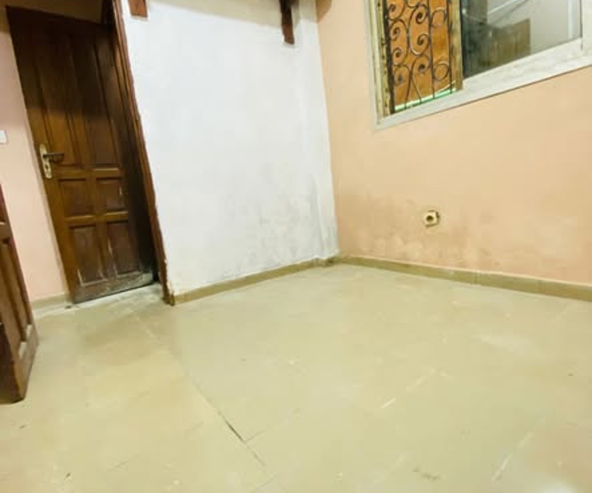 Studio moderne 4 pièces à Ndogbong - Douala