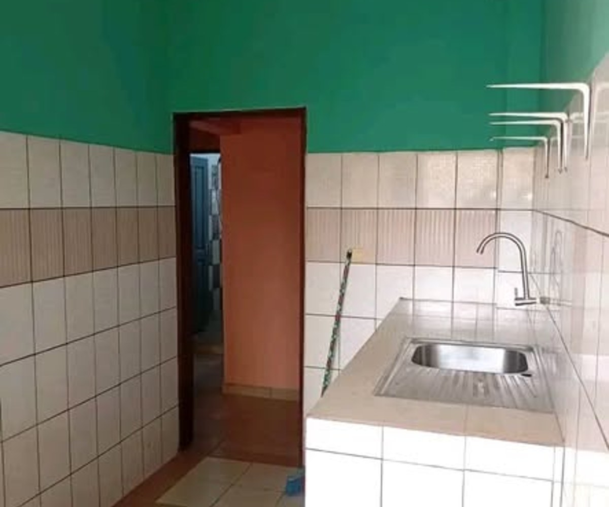 Appartement 2 chambres à Mimboman, Yaoundé - 90 000 FCFA/mois