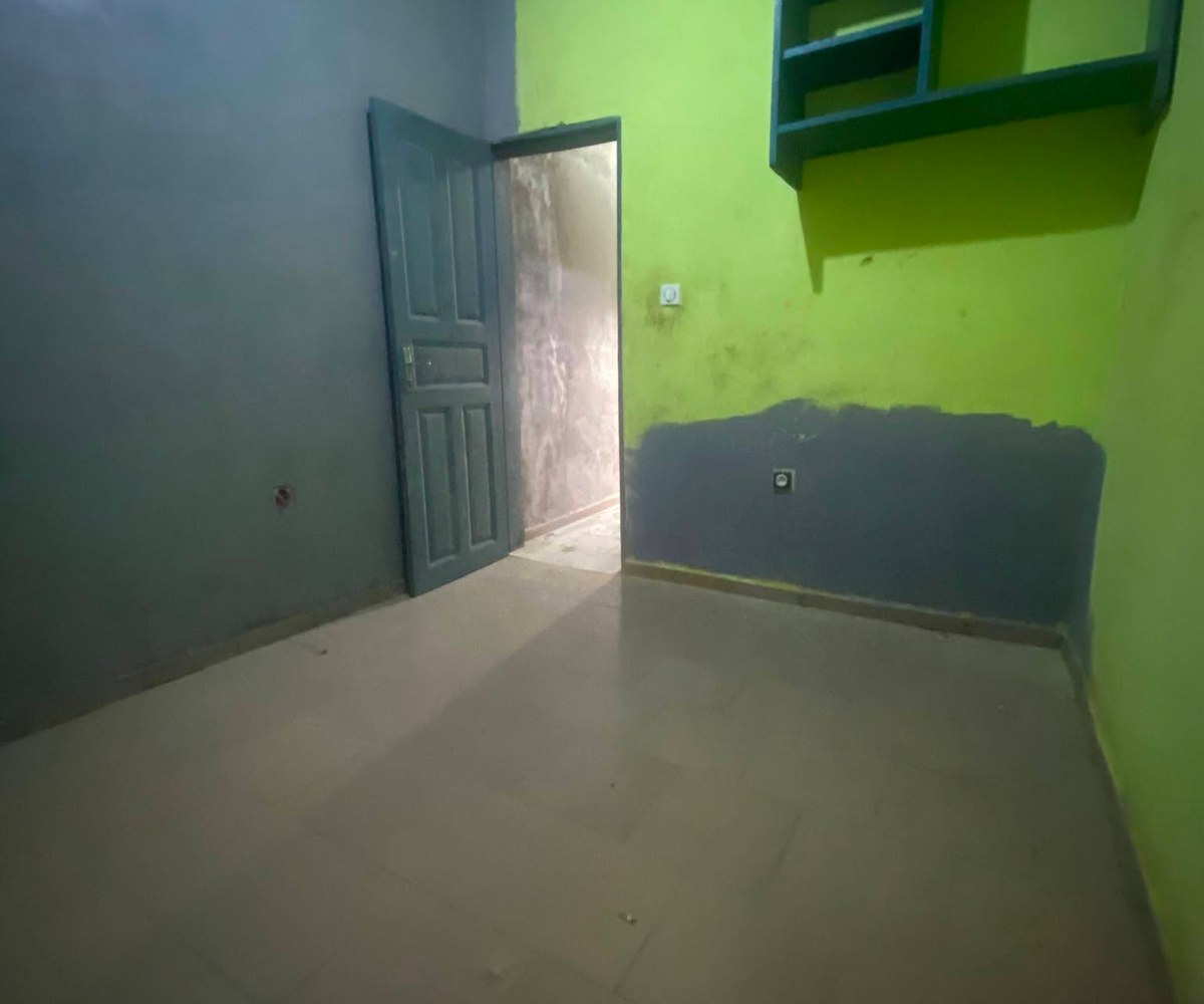 Studio moderne à louer - Cité Sic, Douala