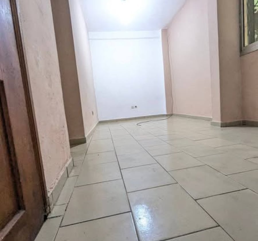 Studio moderne 4 pièces à Ndogbong